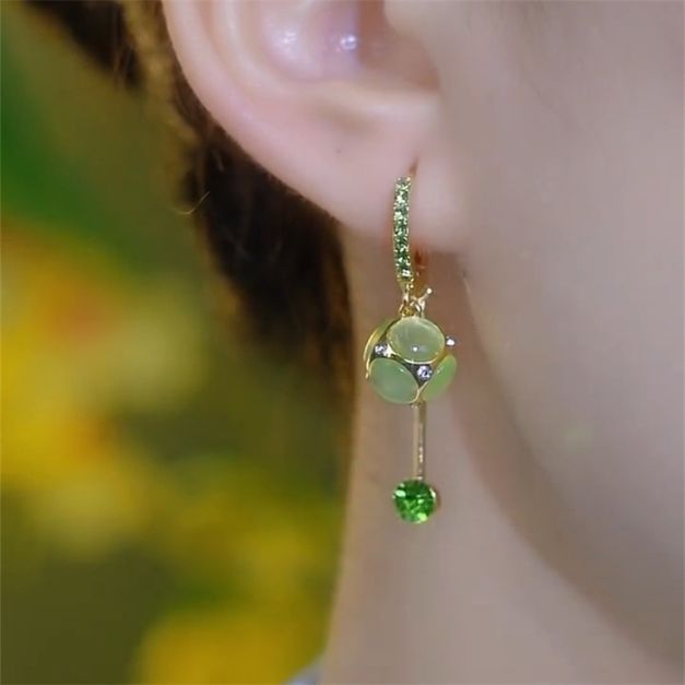 ARETES CRYSTAL